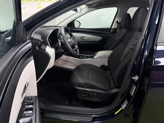 Hyundai Tucson AWD/4x4 32000 КМ Дистроник/Carplay/Keyless - автомобили, коли, обяви за нови и употребявани 8