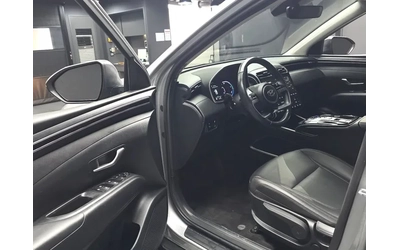 Hyundai Tucson 1.6 2WD Premium - САМО 30% АВАНС - автомобили, коли, обяви за нови и употребявани 9