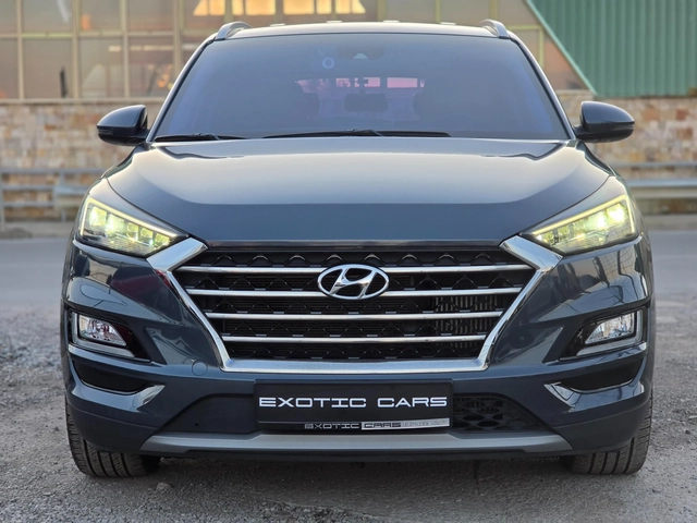 Hyundai Tucson 2.0D ! 4WD ! Premium ! - автомобили, коли, обяви за нови и употребявани 1
