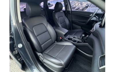 Hyundai Tucson 2.0D ! 4WD ! Premium ! - автомобили, коли, обяви за нови и употребявани 9