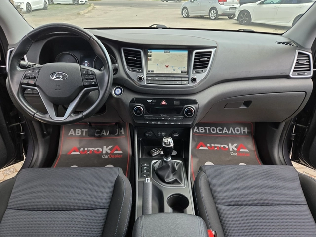 Hyundai Tucson 2.0CRDI-136кс= 6ск= 4х4= КАМЕРА= НАВИ= KEYLESS - автомобили, коли, обяви за нови и употребявани 10