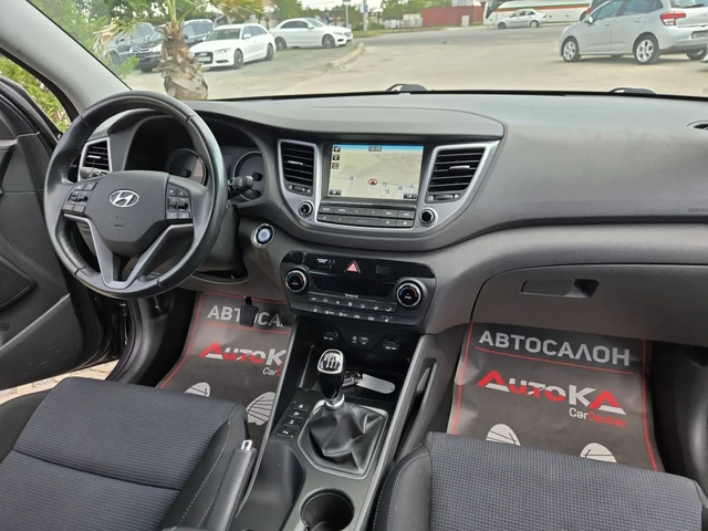 Hyundai Tucson 2.0CRDI-136кс= 6ск= 4х4= КАМЕРА= НАВИ= KEYLESS - автомобили, коли, обяви за нови и употребявани 11