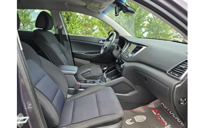 Hyundai Tucson 2.0CRDI-136кс= 6ск= 4х4= КАМЕРА= НАВИ= KEYLESS - автомобили, коли, обяви за нови и употребявани 13