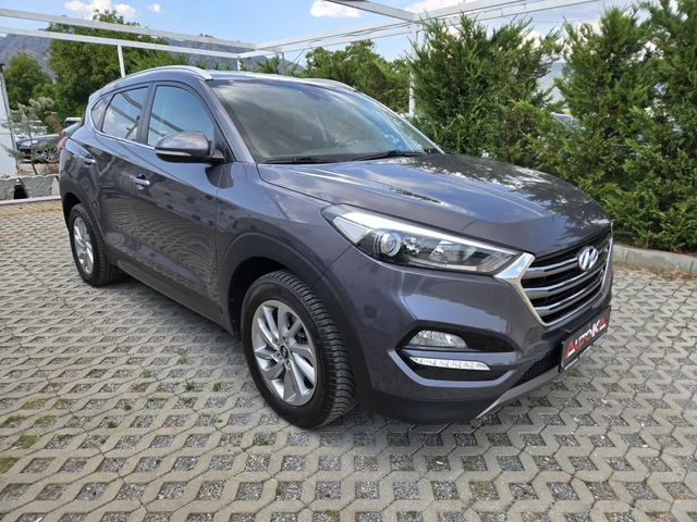 Hyundai Tucson 2.0CRDI-136кс= 6ск= 4х4= КАМЕРА= НАВИ= KEYLESS - автомобили, коли, обяви за нови и употребявани 1