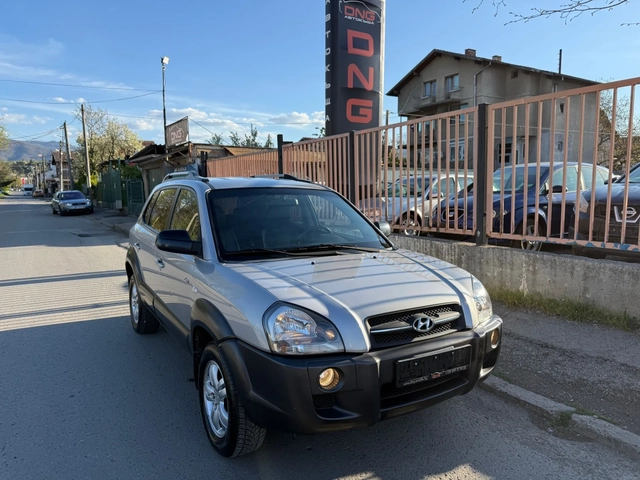 Hyundai Tucson 2, 000CRDI 4x4 EURO4 - автомобили, коли, обяви за нови и употребявани 1
