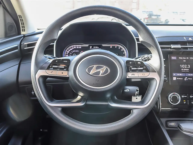 Hyundai Tucson ESSENTIAL | APPLE CARPLAY | BACKUP CAMERA | HTD SE Front Wheel Drive - автомобили, коли, обяви за нови и употребявани 10