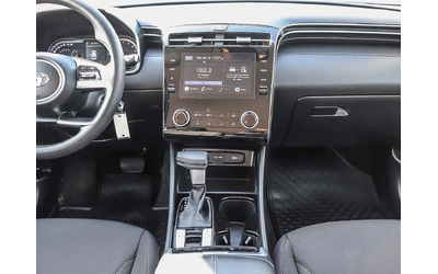 Hyundai Tucson ESSENTIAL | APPLE CARPLAY | BACKUP CAMERA | HTD SE Front Wheel Drive - автомобили, коли, обяви за нови и употребявани 15