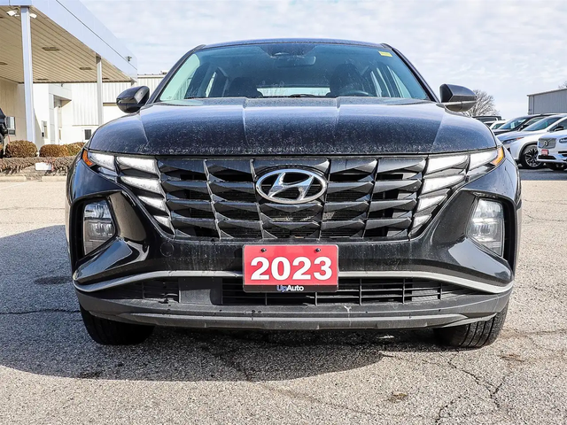 Hyundai Tucson ESSENTIAL | APPLE CARPLAY | BACKUP CAMERA | HTD SE Front Wheel Drive - автомобили, коли, обяви за нови и употребявани 1