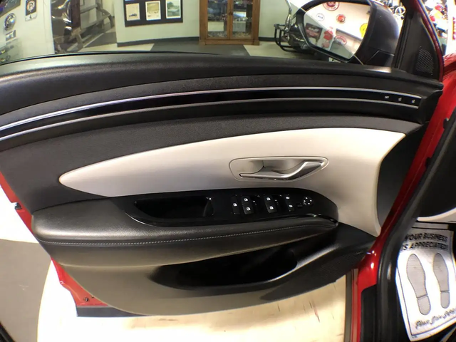 Hyundai Tucson ULTIMATE AWD LEATHER PAN/ROOF NAV B/SPOT CAMERA All Wheel Drive - автомобили, коли, обяви за нови и употребявани 16