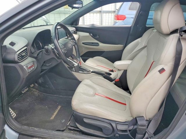 Hyundai VELOSTER 1.6L 4 FRONT WHEEL DRIVE - автомобили, коли, обяви за нови и употребявани 6