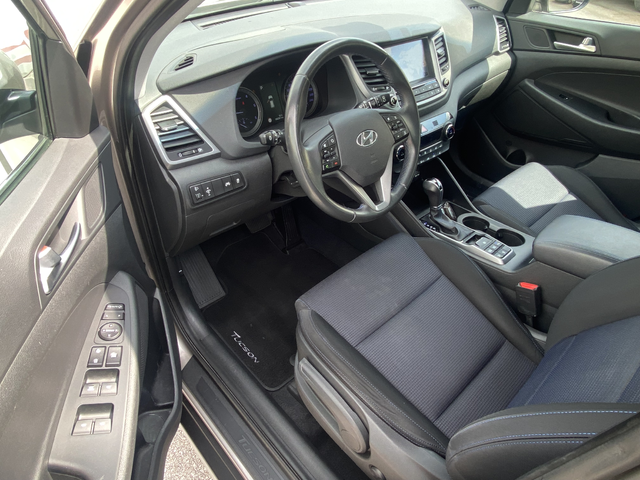 HYUNDAY TUCSON 1.7D AUTOMATIC - автомобили, коли, обяви за нови и употребявани 12