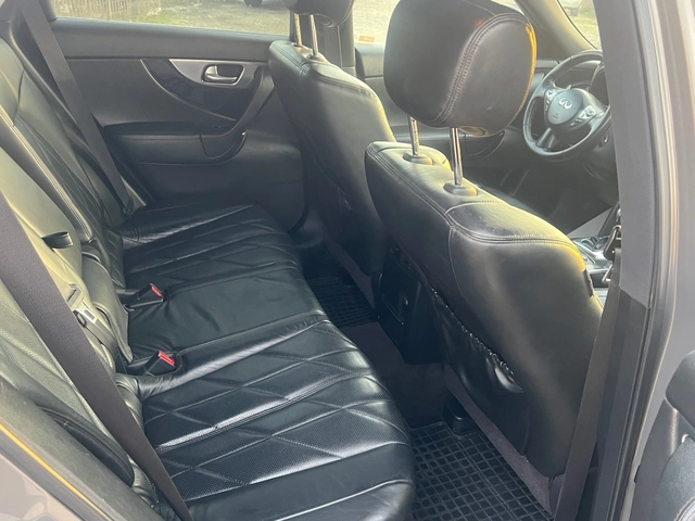 Infiniti Fx 30 3.0 dS - автомобили, коли, обяви за нови и употребявани 10