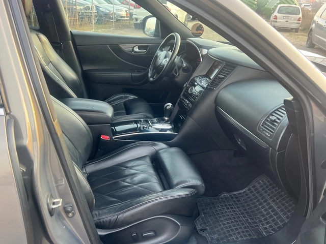 Infiniti Fx 30 3.0 dS - автомобили, коли, обяви за нови и употребявани 9