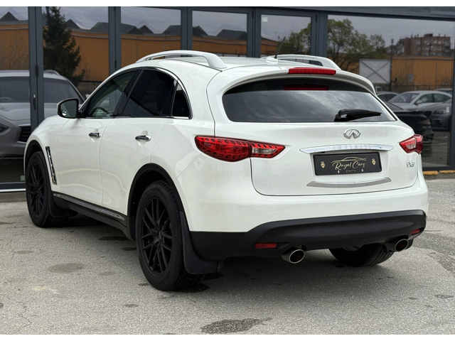 Infiniti Fx 37 Подгряване/Обдухване/Камера / - автомобили, коли, обяви за нови и употребявани 6