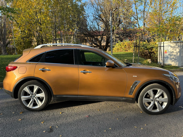 Infiniti Fx 37 S / ГАЗОВ ИНЖЕКЦИОН - автомобили, коли, обяви за нови и употребявани 6