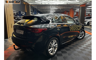 infiniti-q30-2-2d-avtomat-realni-kilometri - 4