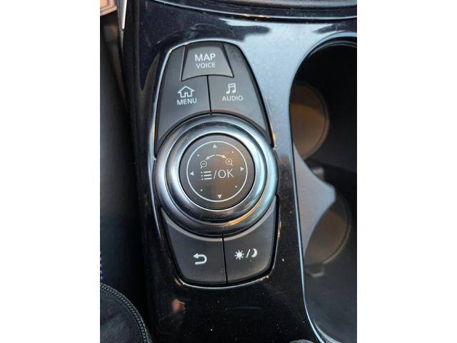 Infiniti Q30 1.5TDI-LUXURY-ITALIA - автомобили, коли, обяви за нови и употребявани 13