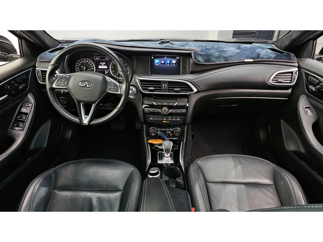 Infiniti Q30 2.0 Essential - автомобили, коли, обяви за нови и употребявани 9