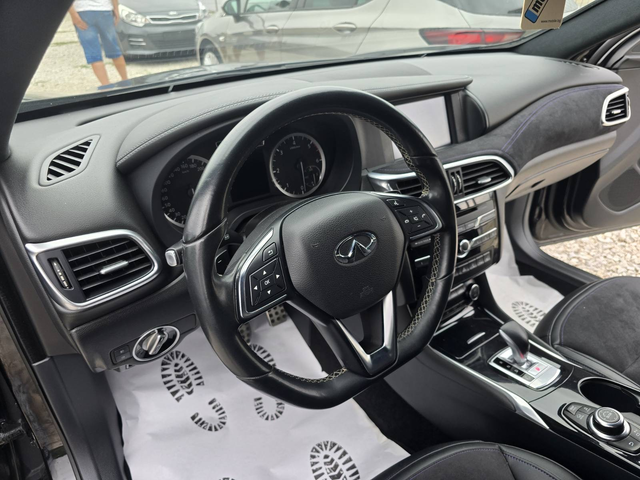 Infiniti Q30 QS30 4X4 - автомобили, коли, обяви за нови и употребявани 9