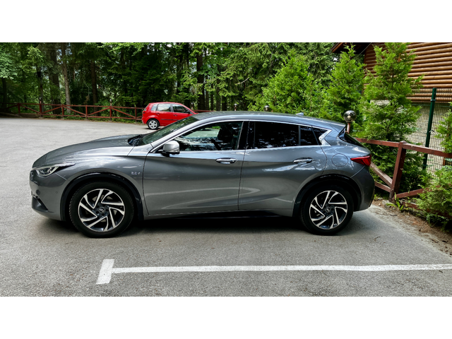 Infiniti Q30 QX30 2.2D 16V TURBO 4x4 64000km - автомобили, коли, обяви за нови и употребявани 3