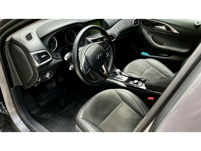 Infiniti Q30 QX30 2.2D 16V TURBO 4x4 64000km - автомобили, коли, обяви за нови и употребявани 7