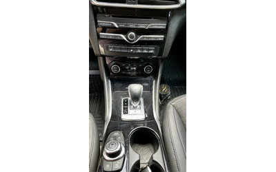 Infiniti Q30 QX30 2.2D 16V TURBO 4x4 64000km - автомобили, коли, обяви за нови и употребявани 8