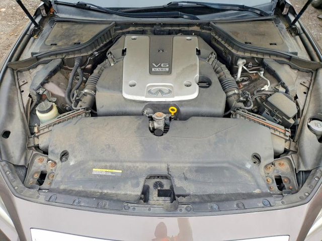 Infiniti Q50, 2015 г., 245576 км, 0 к.с. - автомобили, коли, обяви за нови и употребявани 10