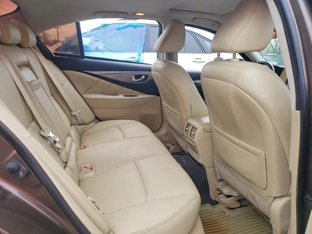 Infiniti Q50, 2015 г., 245576 км, 0 к.с. - автомобили, коли, обяви за нови и употребявани 9