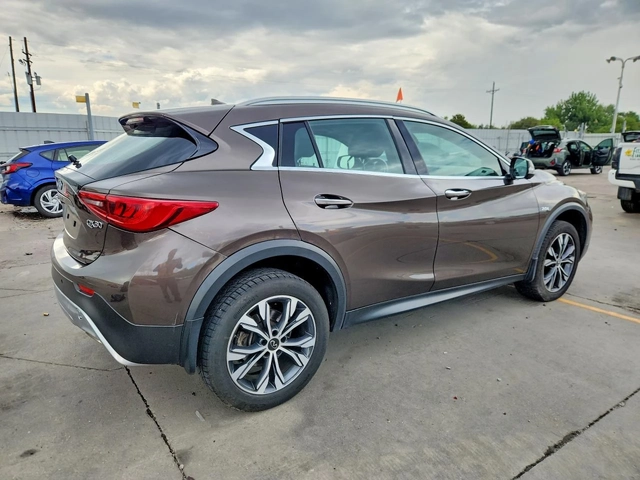 Infiniti QX30 2.0* LUXE* КОЖА* ПОДГРЕВ* ПАНОРАМА* NAVI* - автомобили, коли, обяви за нови и употребявани 2