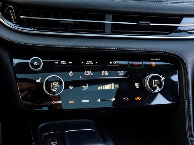 Infiniti QX60 Luxe AWD  С РЕГИСТРАЦИЯ & АВТО КРЕДИТ - автомобили, коли, обяви за нови и употребявани 14