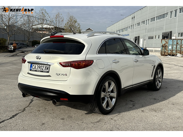 Infiniti QX70 3.0d 238 к.с. - автомобили, коли, обяви за нови и употребявани 3