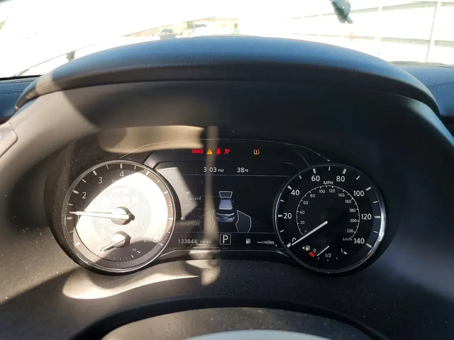 Infiniti QX80 LUXE - автомобили, коли, обяви за нови и употребявани 10