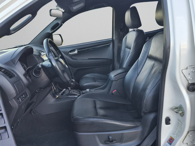 Isuzu D MAX 4x4 2.5 AT E5 - автомобили, коли, обяви за нови и употребявани 8