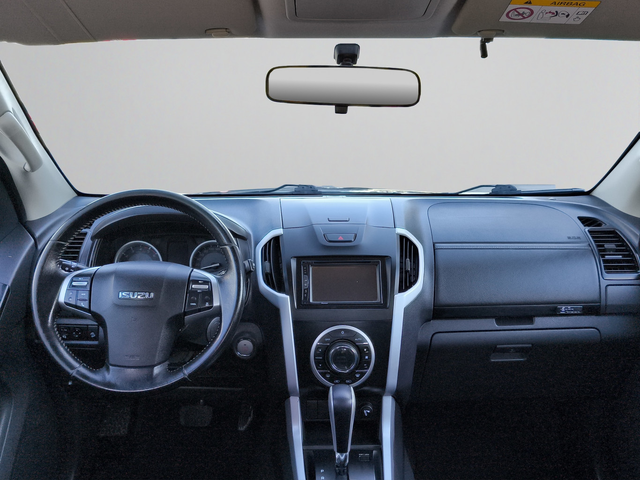 Isuzu D MAX 4x4 D/C GRAVITY 6AT - автомобили, коли, обяви за нови и употребявани 8