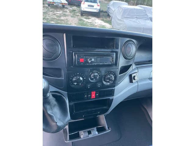 Iveco 35c15 3.0TDI-150 KLIMA-ITALIA - автомобили, коли, обяви за нови и употребявани 8