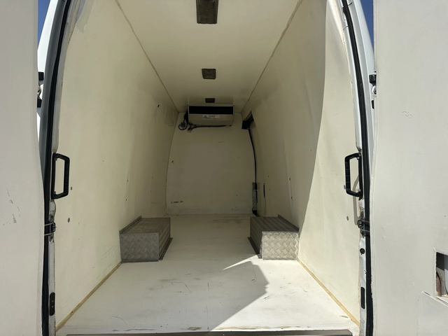 Iveco 35c15 Хладилен - автомобили, коли, обяви за нови и употребявани 9