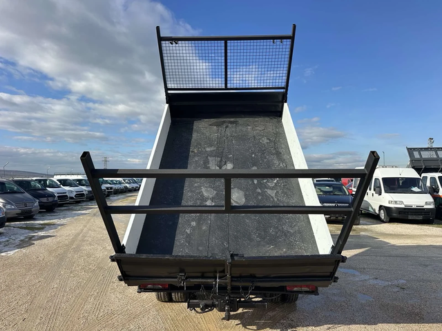 Iveco 35c15 Самосвал задно разтоварване - автомобили, коли, обяви за нови и употребявани 3