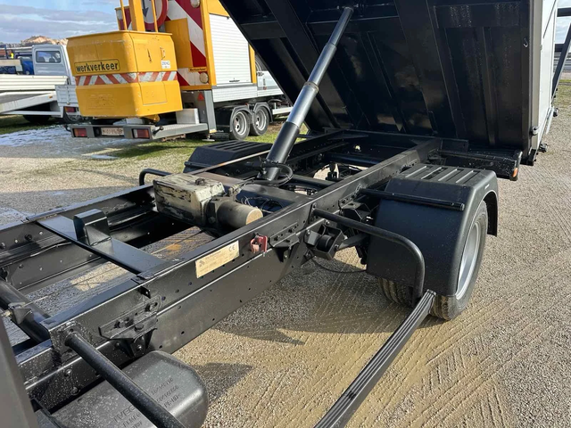 Iveco 35c15 Самосвал задно разтоварване - автомобили, коли, обяви за нови и употребявани 6