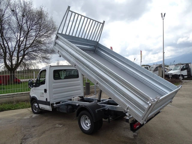 Iveco 35c15 3.0HPI  КАТ. * Б*  ВНОС ОТ ШВЕЙЦАРИЯ - автомобили, коли, обяви за нови и употребявани 3