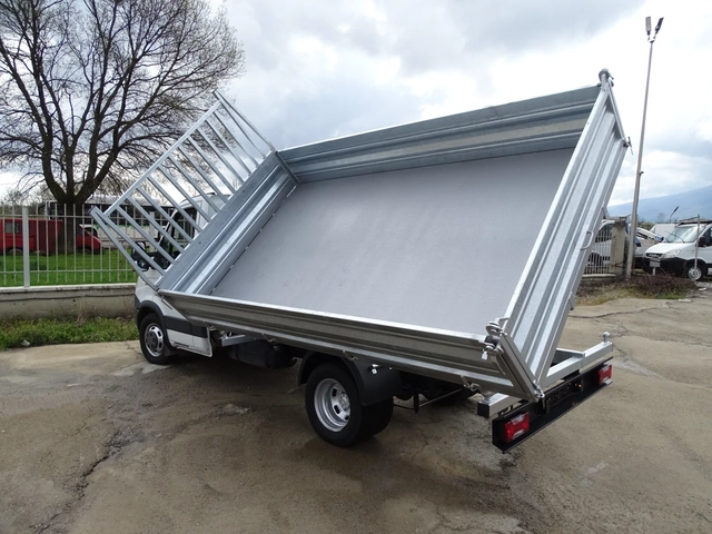 Iveco 35c15 3.0HPI  КАТ. * Б*  ВНОС ОТ ШВЕЙЦАРИЯ - автомобили, коли, обяви за нови и употребявани 5