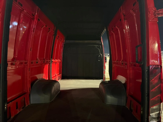 Iveco 35c15 3.0HPI  КАТ. * Б*  * * * ШЕРКОМ * * * - автомобили, коли, обяви за нови и употребявани 10