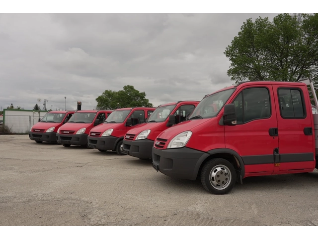 Iveco 35c15 3.0HPI  КАТ. * Б* 7-места * * * НАЛИЧНИ 2 БРОЯ * * - автомобили, коли, обяви за нови и употребявани 1
