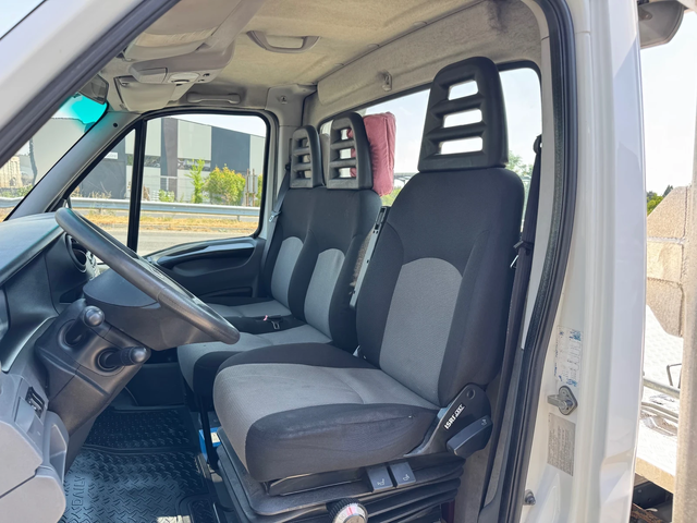 Iveco 35c18 СПЕЦИАЛЕН#КЛИМАТИК#ВЪЗГЛАВНИЦИ#ДВОЙНА ГУМА - автомобили, коли, обяви за нови и употребявани 10