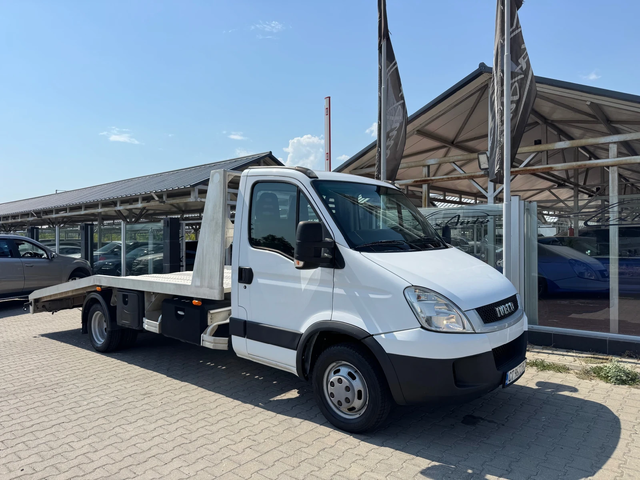 Iveco 35c18 СПЕЦИАЛЕН#КЛИМАТИК#ВЪЗГЛАВНИЦИ#ДВОЙНА ГУМА - автомобили, коли, обяви за нови и употребявани 1