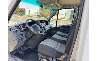 Iveco 35c18 СПЕЦИАЛЕН#КЛИМАТИК#ВЪЗГЛАВНИЦИ#ДВОЙНА ГУМА - автомобили, коли, обяви за нови и употребявани 7