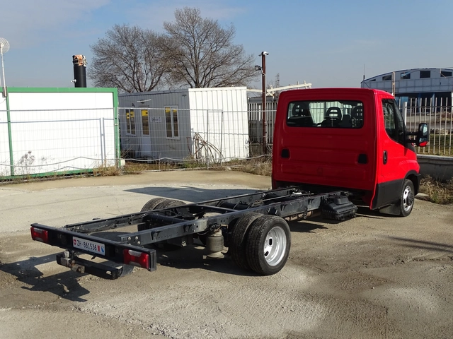 Iveco 35c18 * ШАСИ* 4.10 междуосие* Климатроник* - автомобили, коли, обяви за нови и употребявани 5
