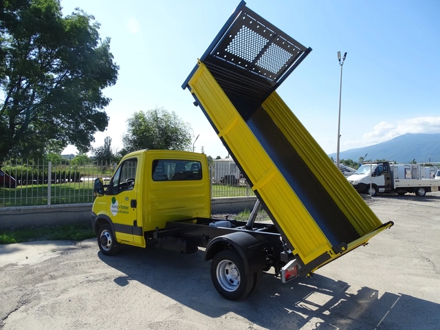 Iveco 35c18 3.0HPI  КАТ. * Б * ТРИСТРАНЕН САМОСВАЛ * - автомобили, коли, обяви за нови и употребявани 3