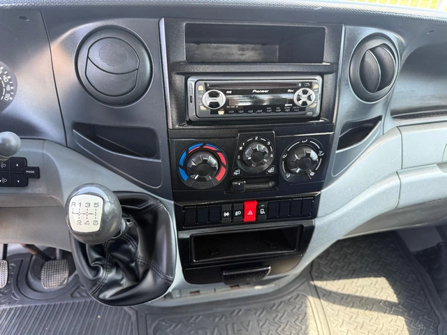 Iveco 35c18 * 4.10 м каросерия * / Нов внос от Швейцария/ - автомобили, коли, обяви за нови и употребявани 9