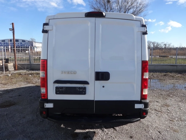 Iveco 35s11 ХЛАДИЛЕН * КЛИМАТИК* - автомобили, коли, обяви за нови и употребявани 5