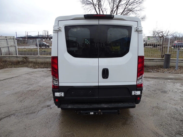 Iveco 35s13 - автомобили, коли, обяви за нови и употребявани 4